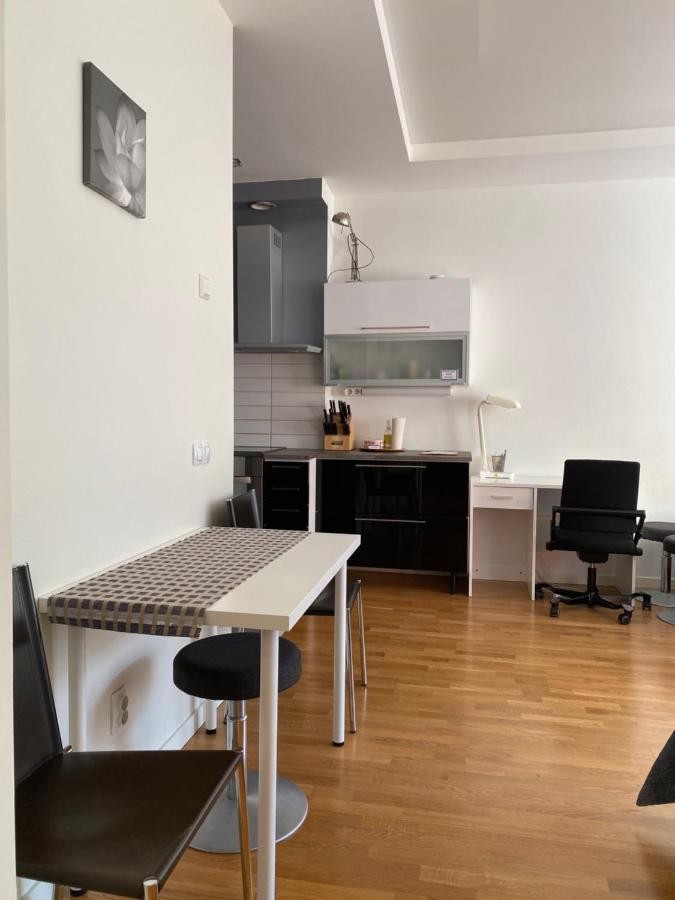 Big Studio Close To Center With Wifi Helsinki Exterior foto